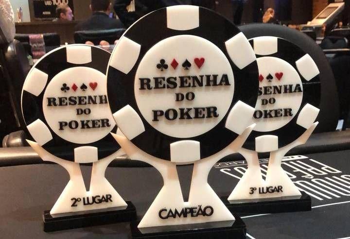 Troféu da última vez que o Circuito Resenha do Poker passou pelo H2 Curitiba. Foto: Divulgação