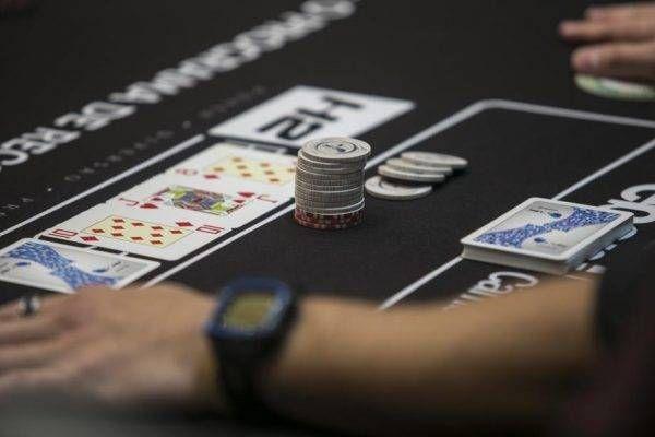 Torneio de poker com R$ 150 mil de premiação total começa em Curitiba