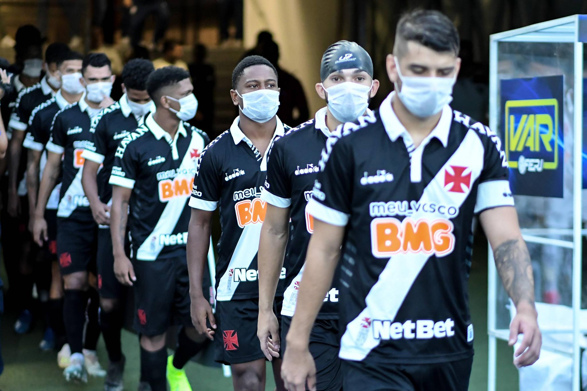 Jogadores do Vasco, que estão com salários atrasados, fizeram protesto por causa de jogos durante pandemia
