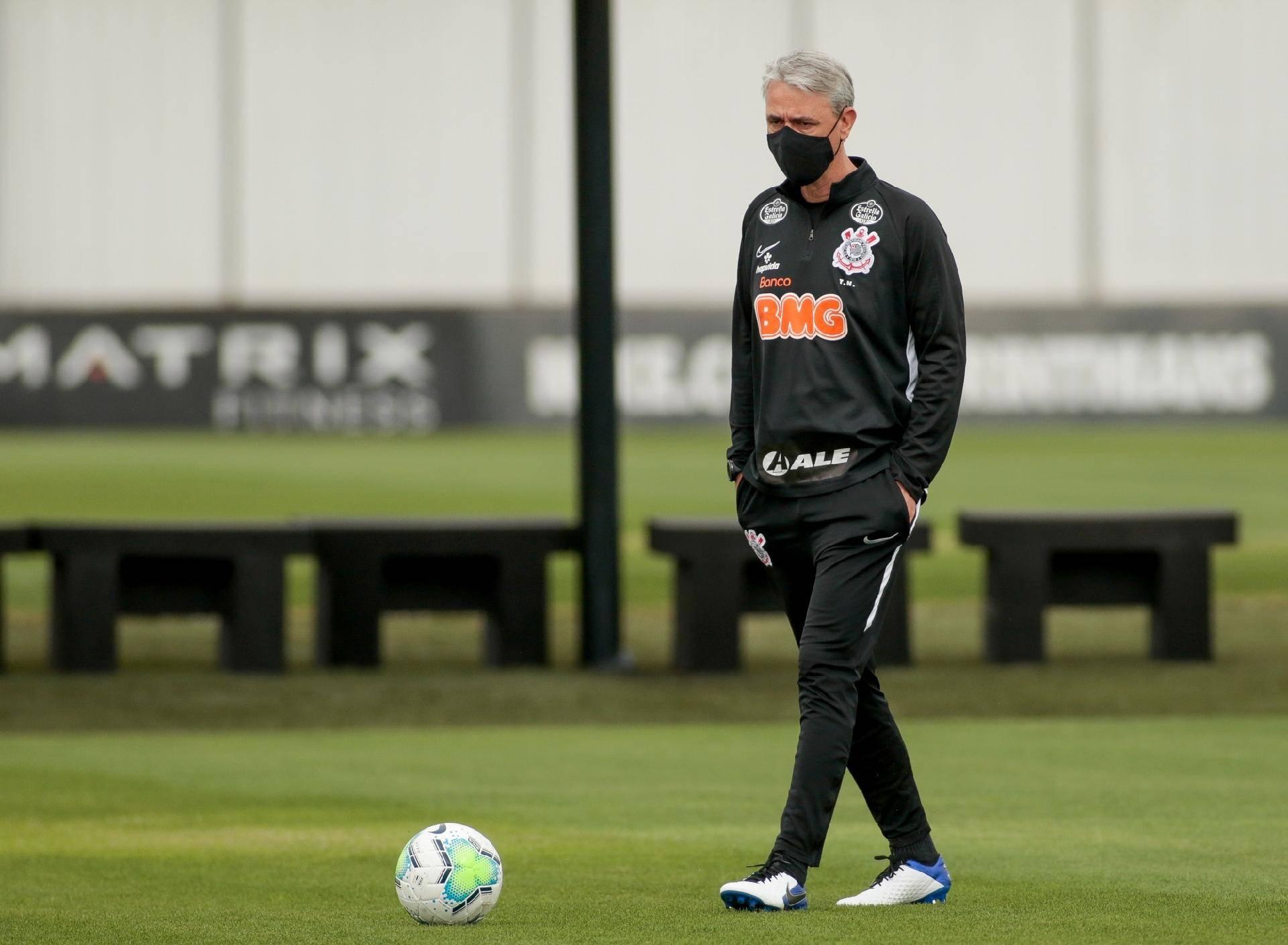 Tiago Nunes, sucesso no Athletico e fracasso no Corinthians. Há mesmo ingratidão?