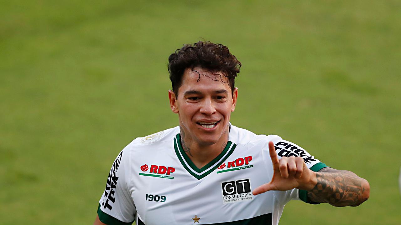 Giovanni Augusto tem se destacado nos últimos jogos do Coritiba.