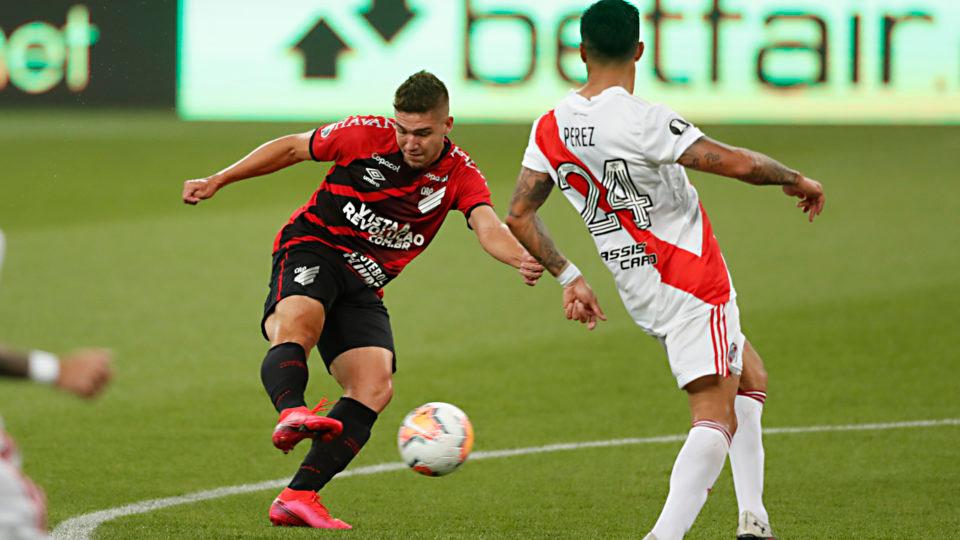Bissoli teve boa atuação contra o River Plate. Atacante voltou a ter oportunidades com Paulo Autuori.