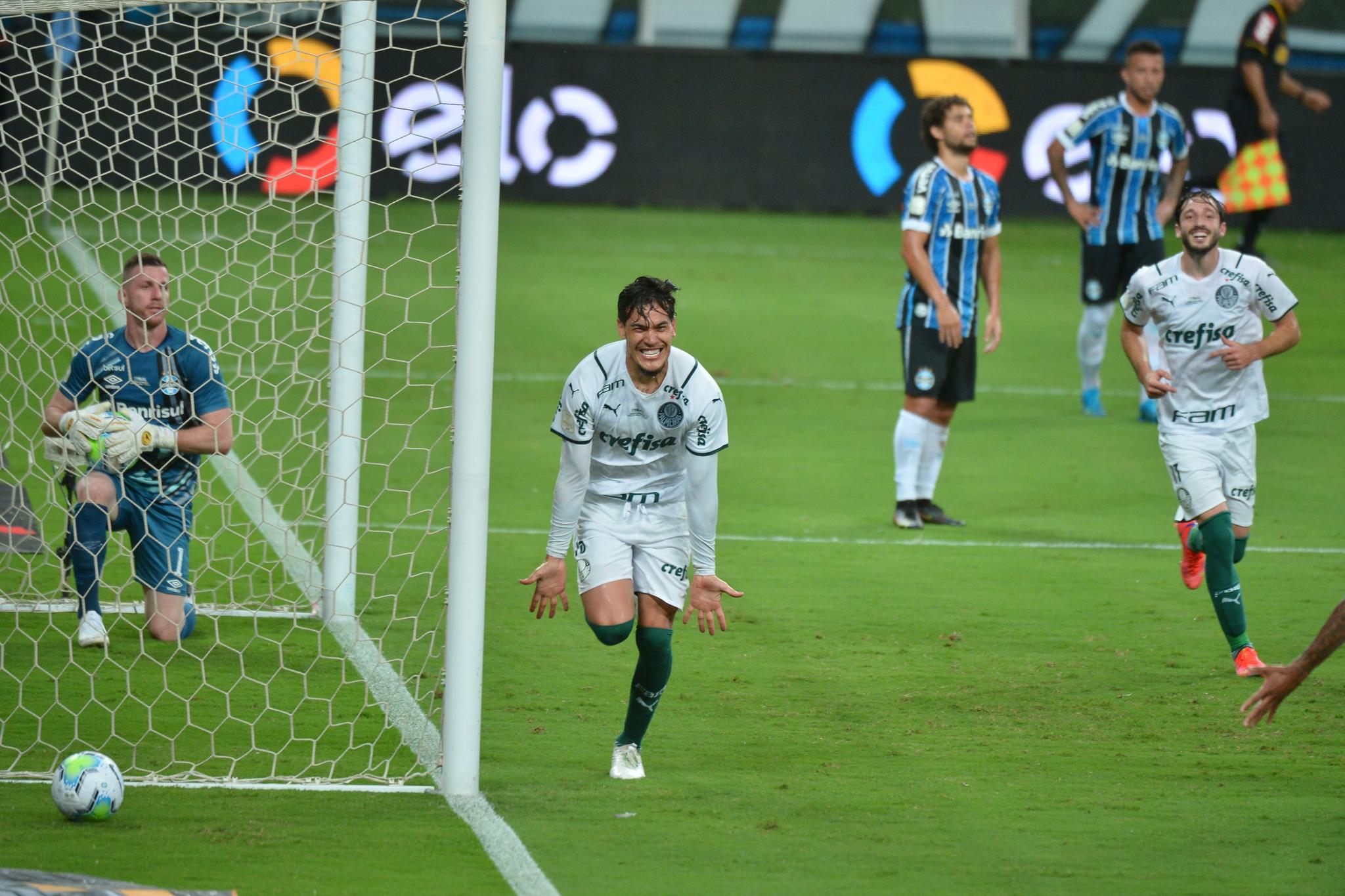 Gustavo Gómez anotou o gol da vitória do Palmeiras sobre o Grêmio
