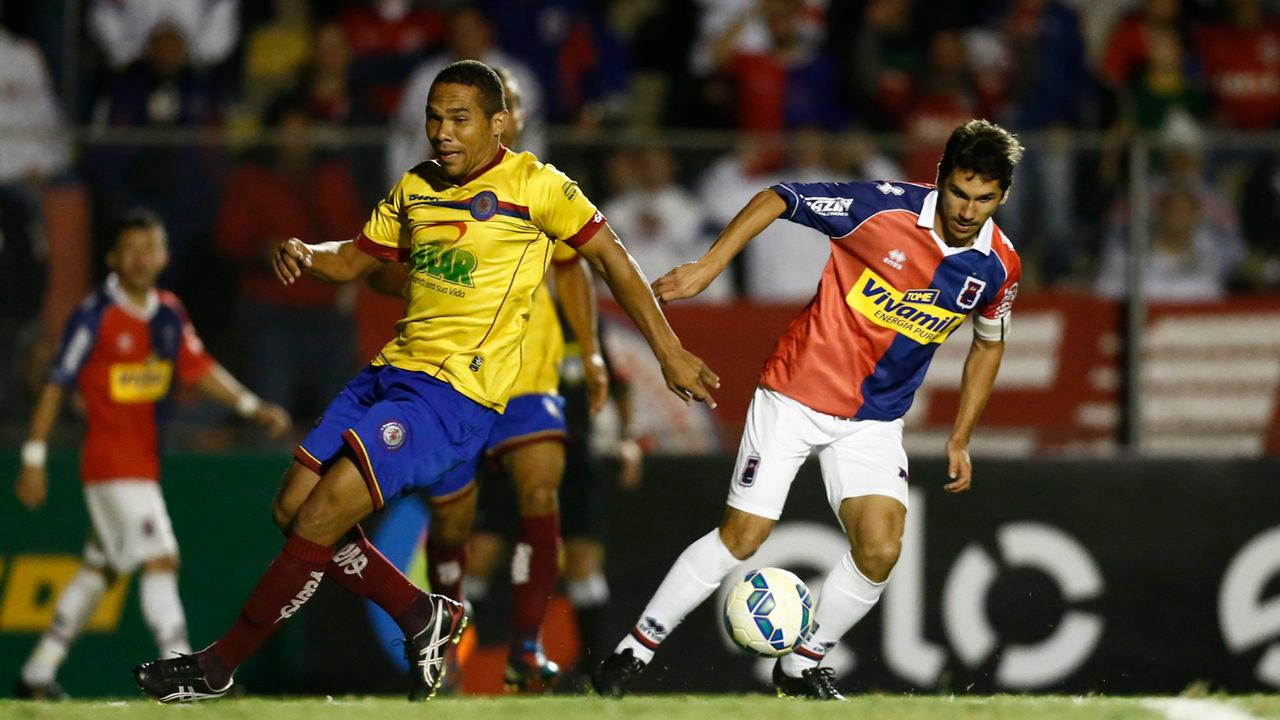 Em 2015, Paraná foi eliminado em casa da Copa do Brasil pelo modesto Jacuipense-BA.