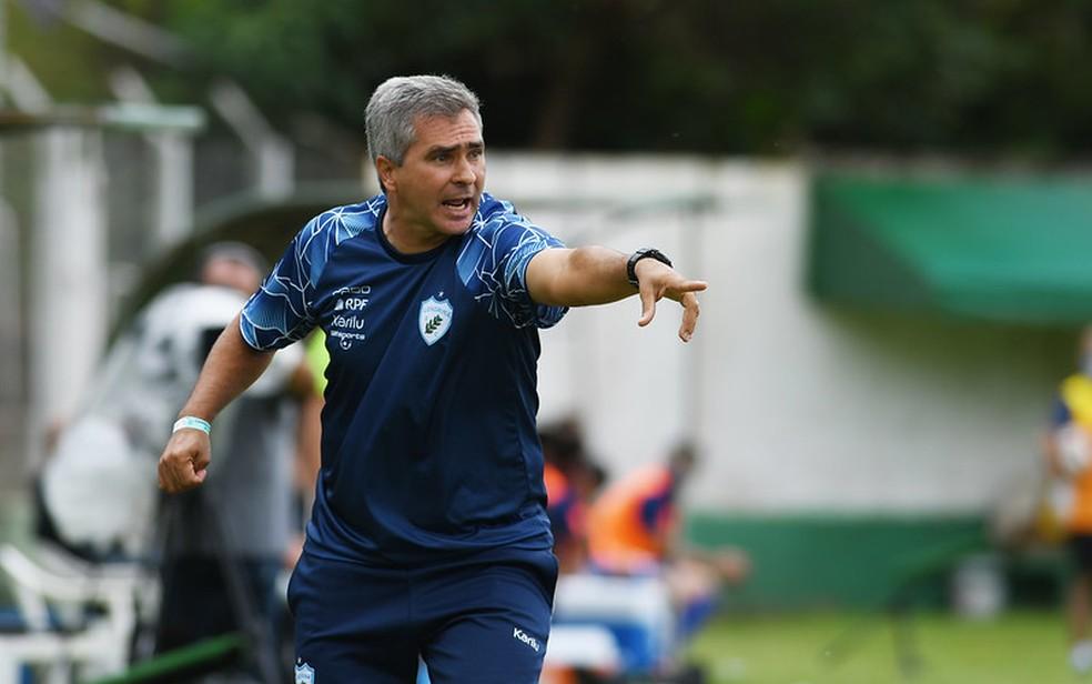 Técnico é demitido no Paranaense com apenas três jogos à frente da equipe