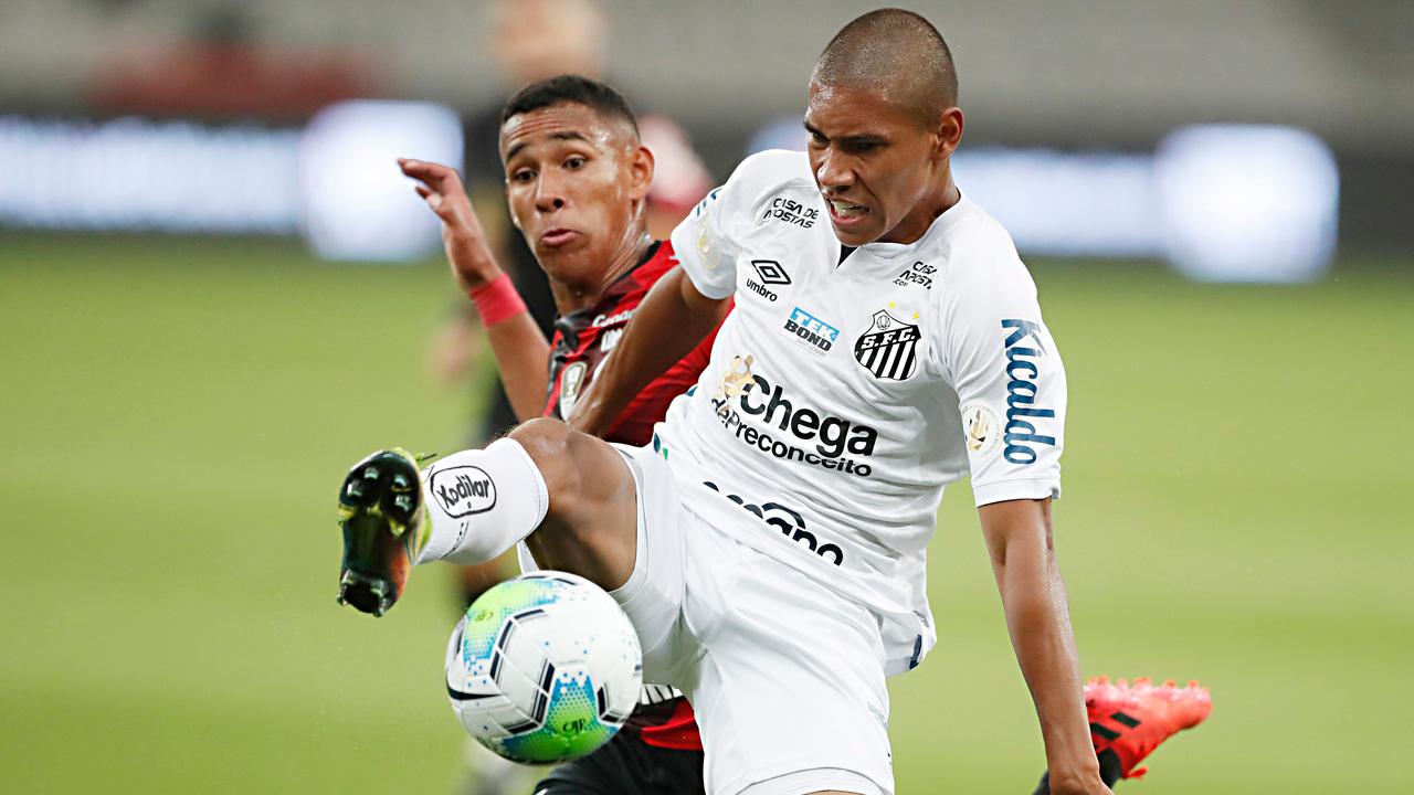 O Santos foi um dos clubes com mais patrocínios em 2020.