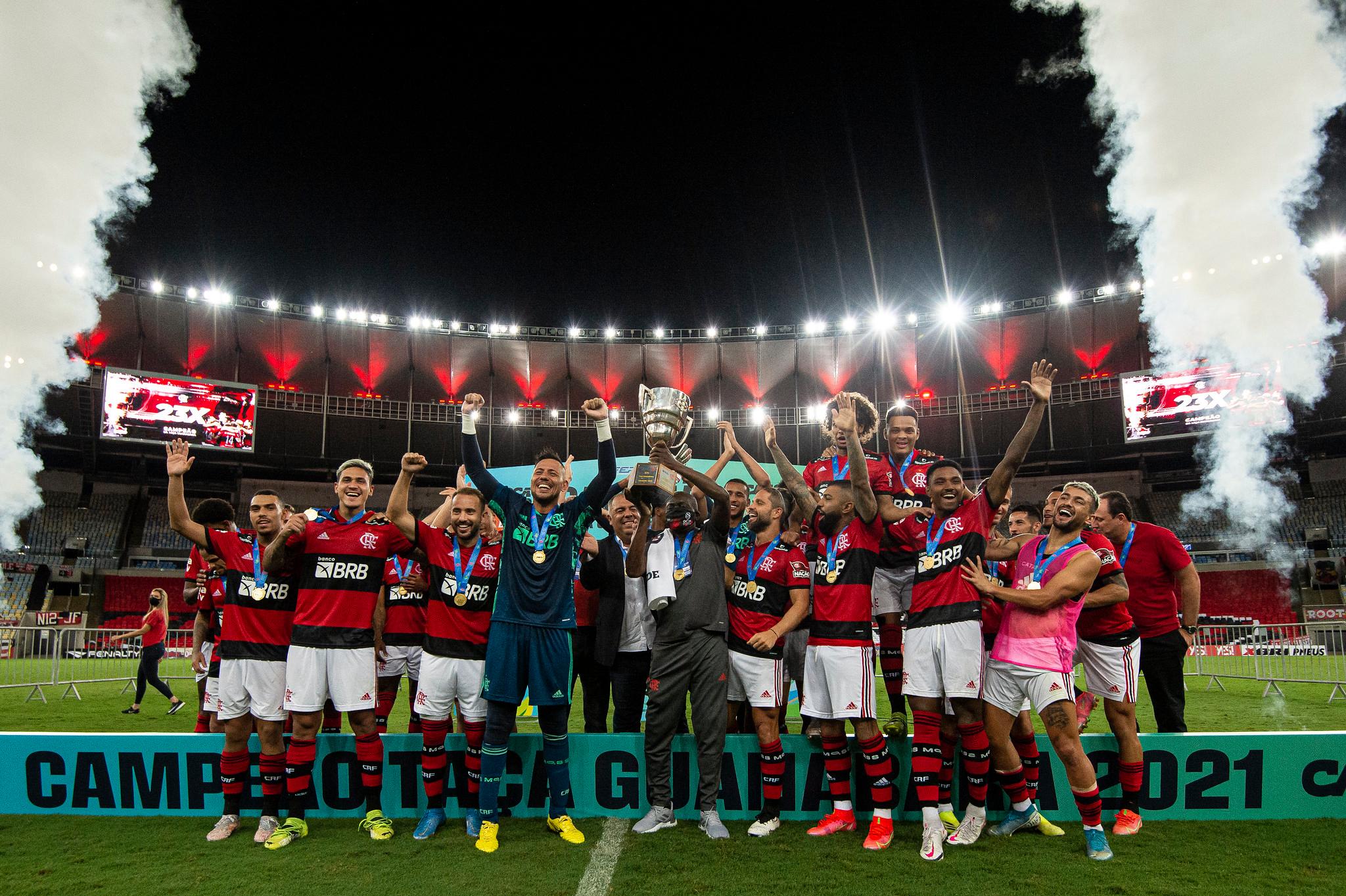 Flamengo ganha um troféu a cada 69 dias. Mas por que se comemora a Taça Guanabara?