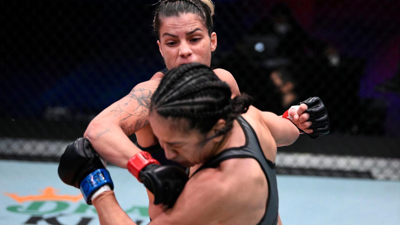 Luana Pinheiro em ação no Contender. Foto: Divulgação/UFC.