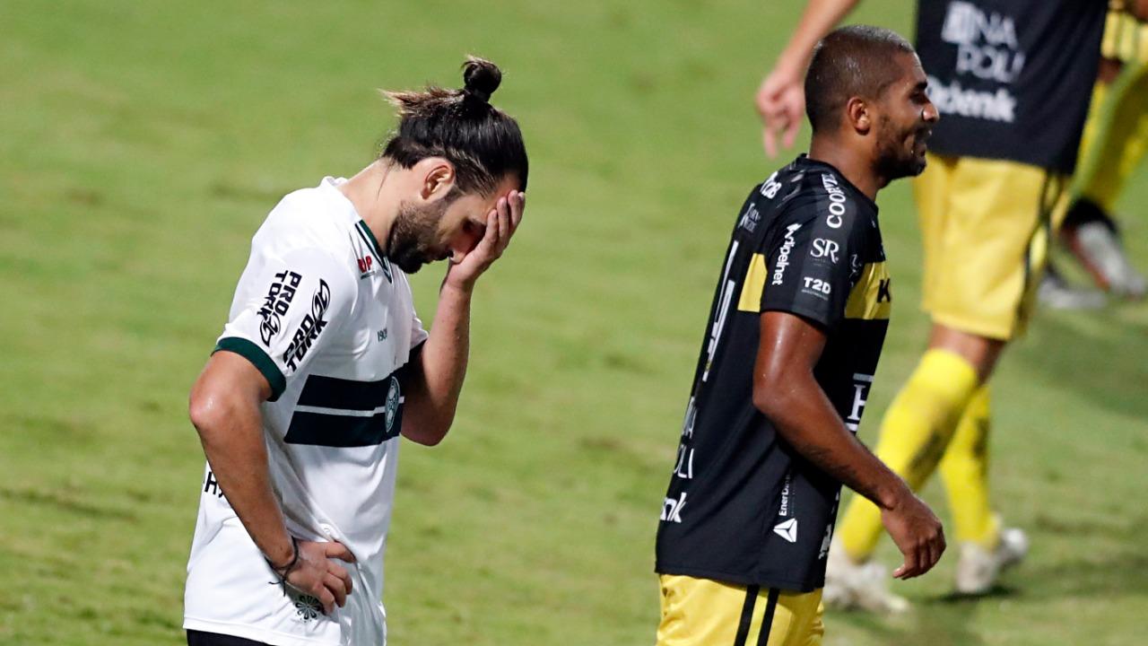 Coritiba foi derrotado pelo FC Cascavel no Couto Pereira