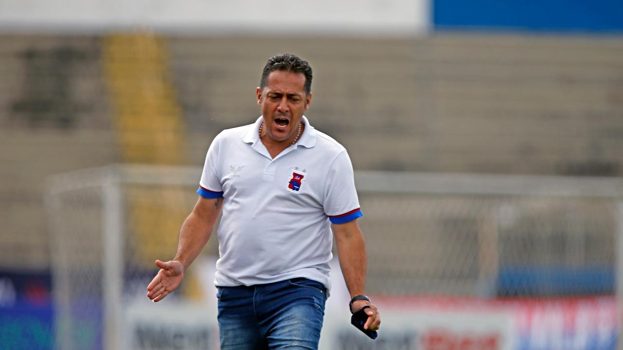 Maurílio projeta Paraná e Athletico e cobra FPF por jogo na quarta-feira: “Espero que não mude”