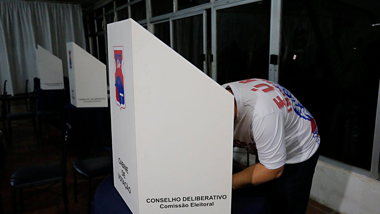 Eleição do Paraná pode ser online ou presencial, dependendo da bandeira em vigor em Curitiba.