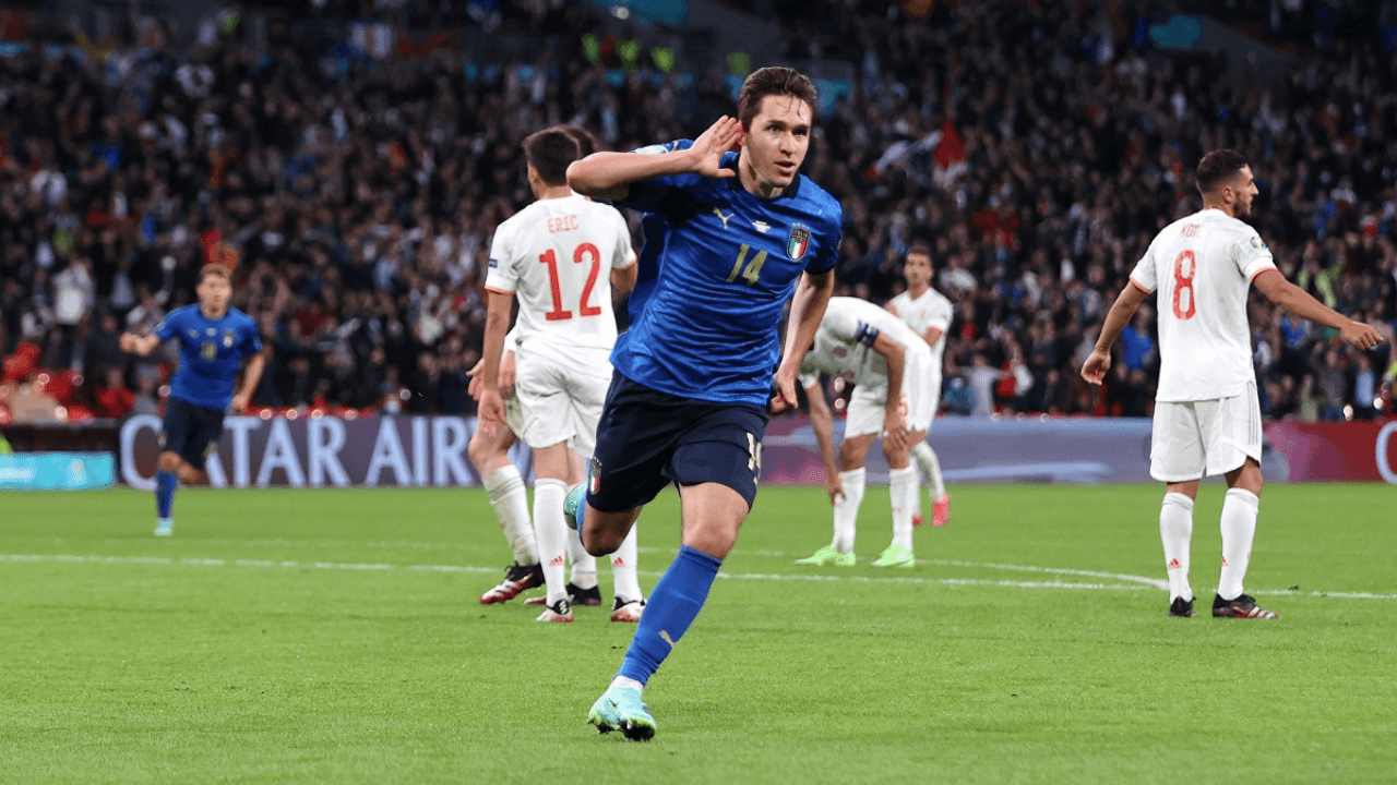Chiesa marcou o gol da Itália no tempo normal