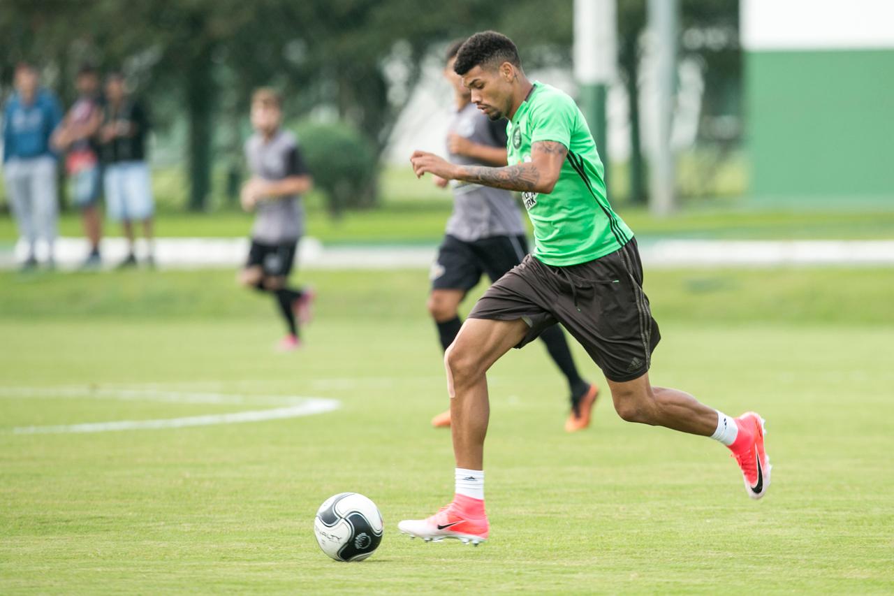 Juninho em sua última temporada pelo Coritiba