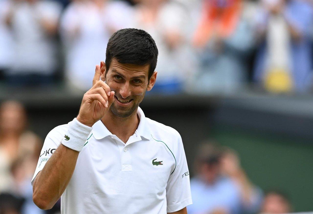 Novak Djokovic venceu Wimbledon pela sexta vez.