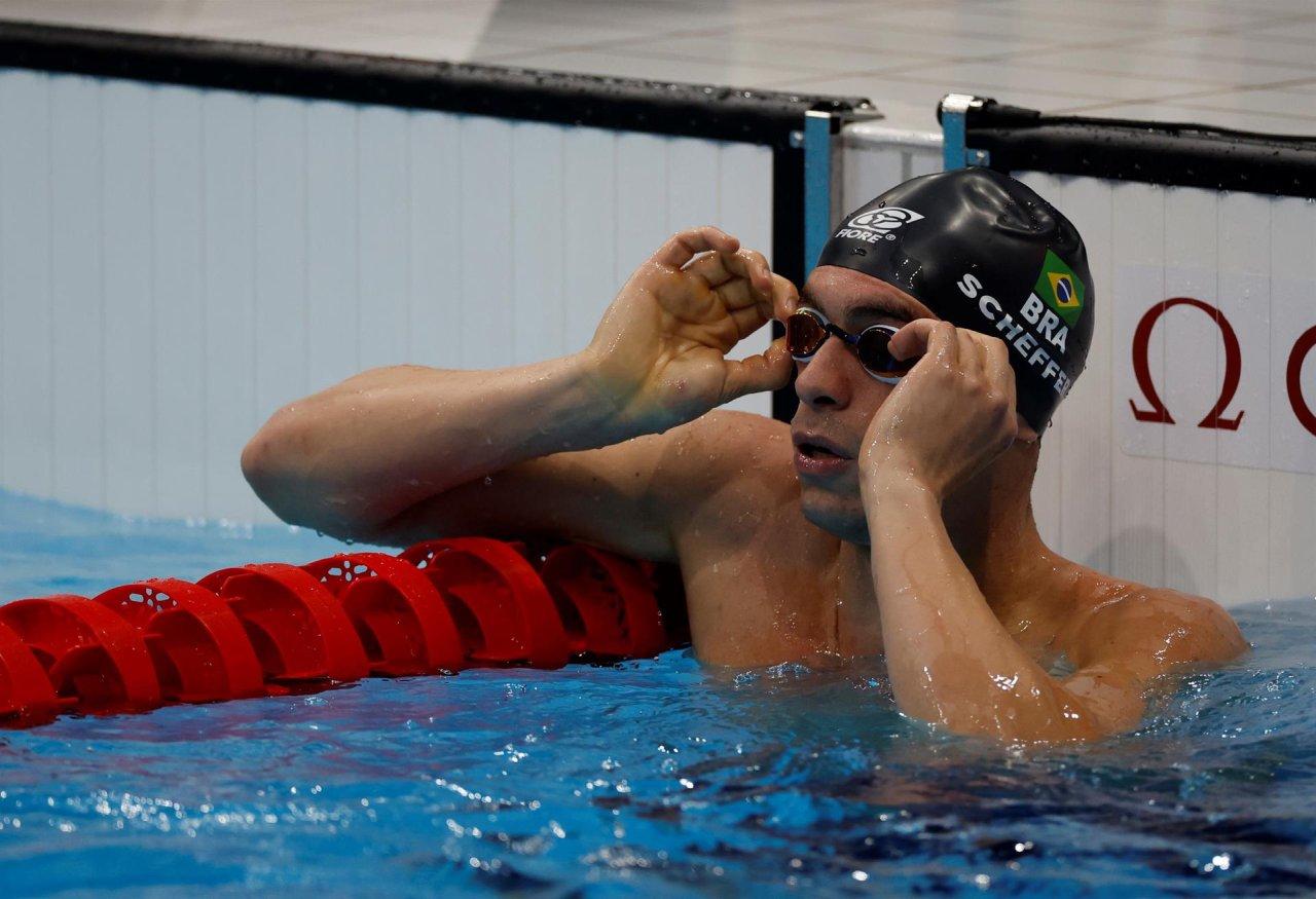 Fernando Scheffer é bronze nos 200m livre na natação