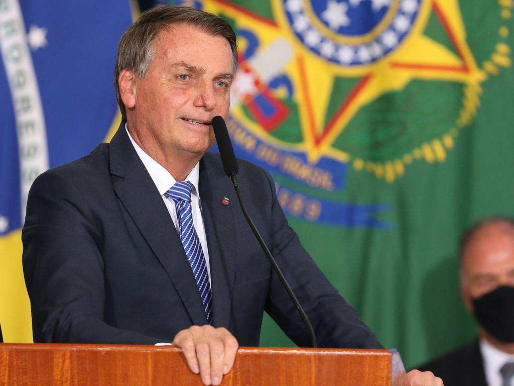 Bolsonaro sancionou lei, mas vetou diversas medidas.
