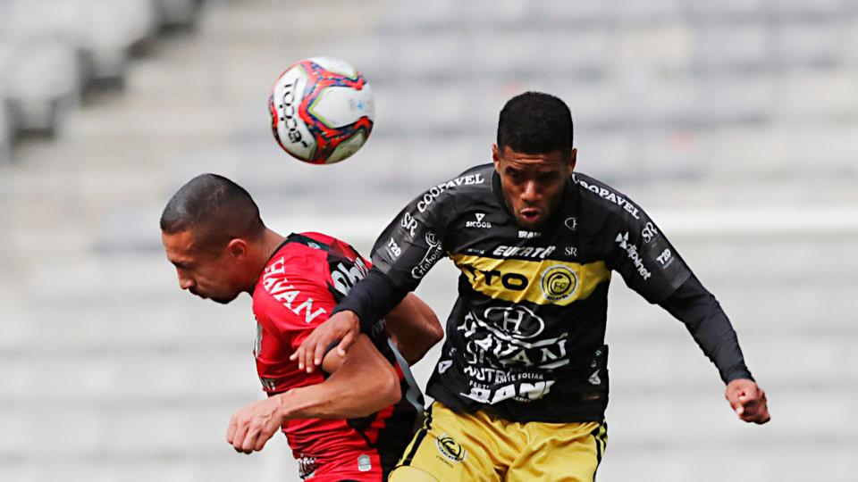 FC Cascavel pede adiamento de decisão com Athletico; FPF nega pedido