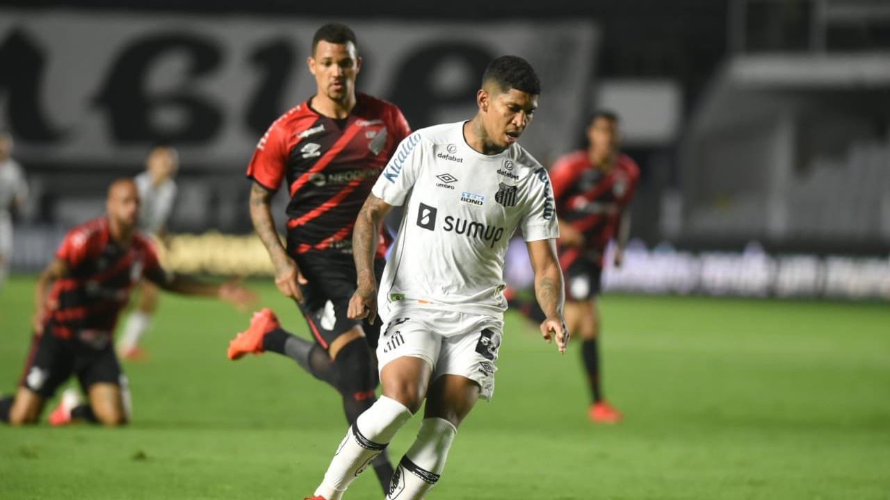 Athletico eliminou o Santos na Copa do Brasil e avançou à semifinal