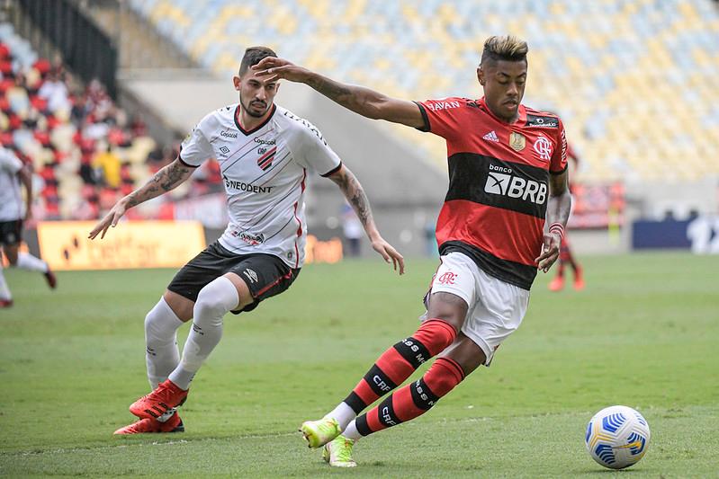 Athletico é dominado pelo Flamengo