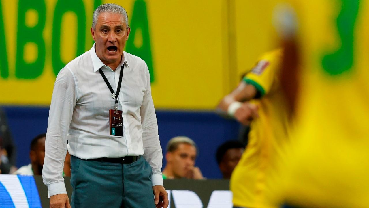 Tite evita entusiasmo com atuação de Raphinha contra Uruguai: ‘Vai oscilar’