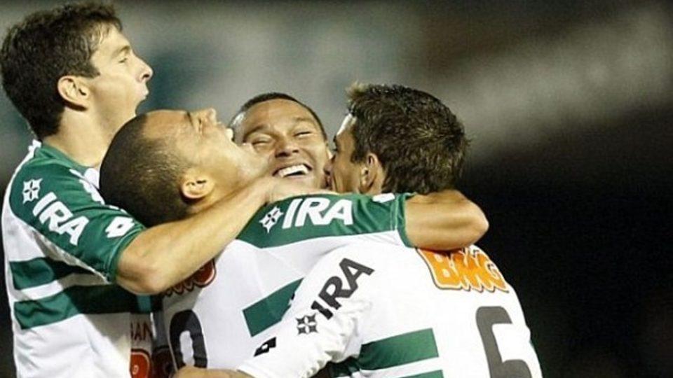 Coritiba aplicou goleada história sobre o Palmeiras, por 6 a 0, em 2011