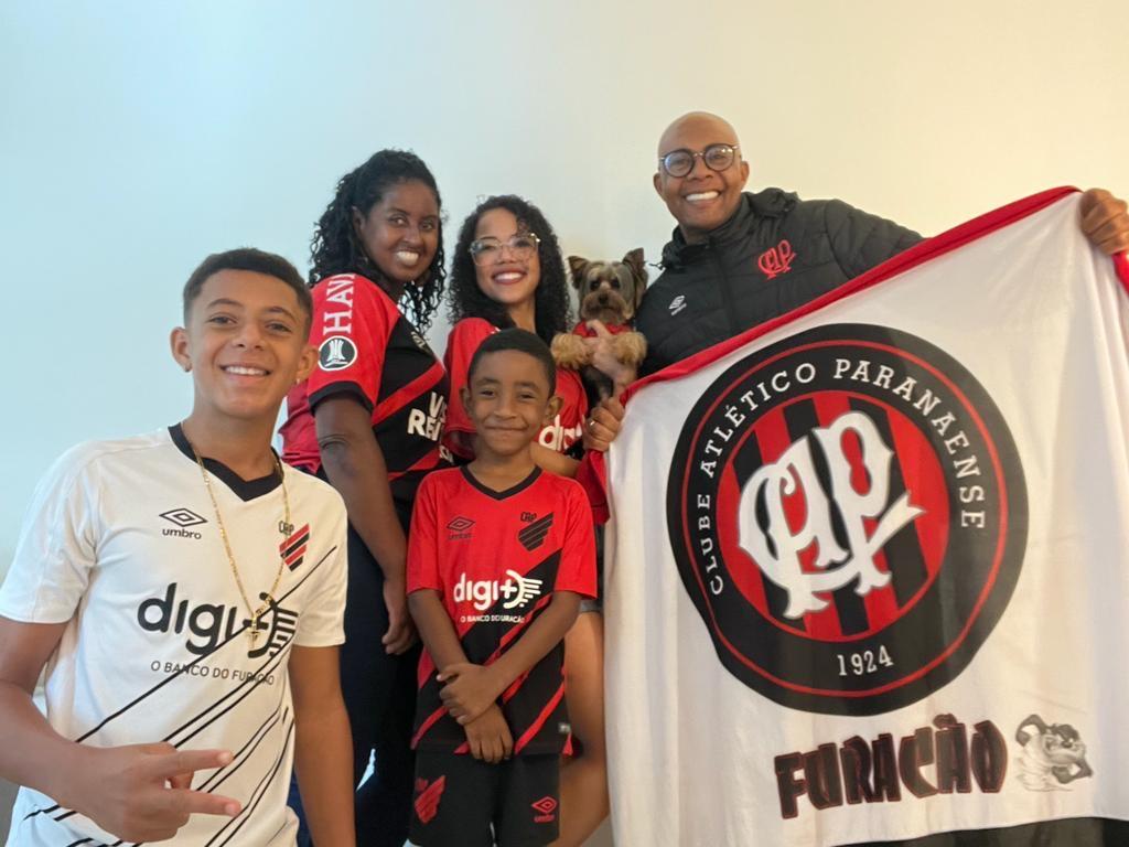 Família de Erick, do Athletico, estará no Mineirão para a final da Copa do Brasil