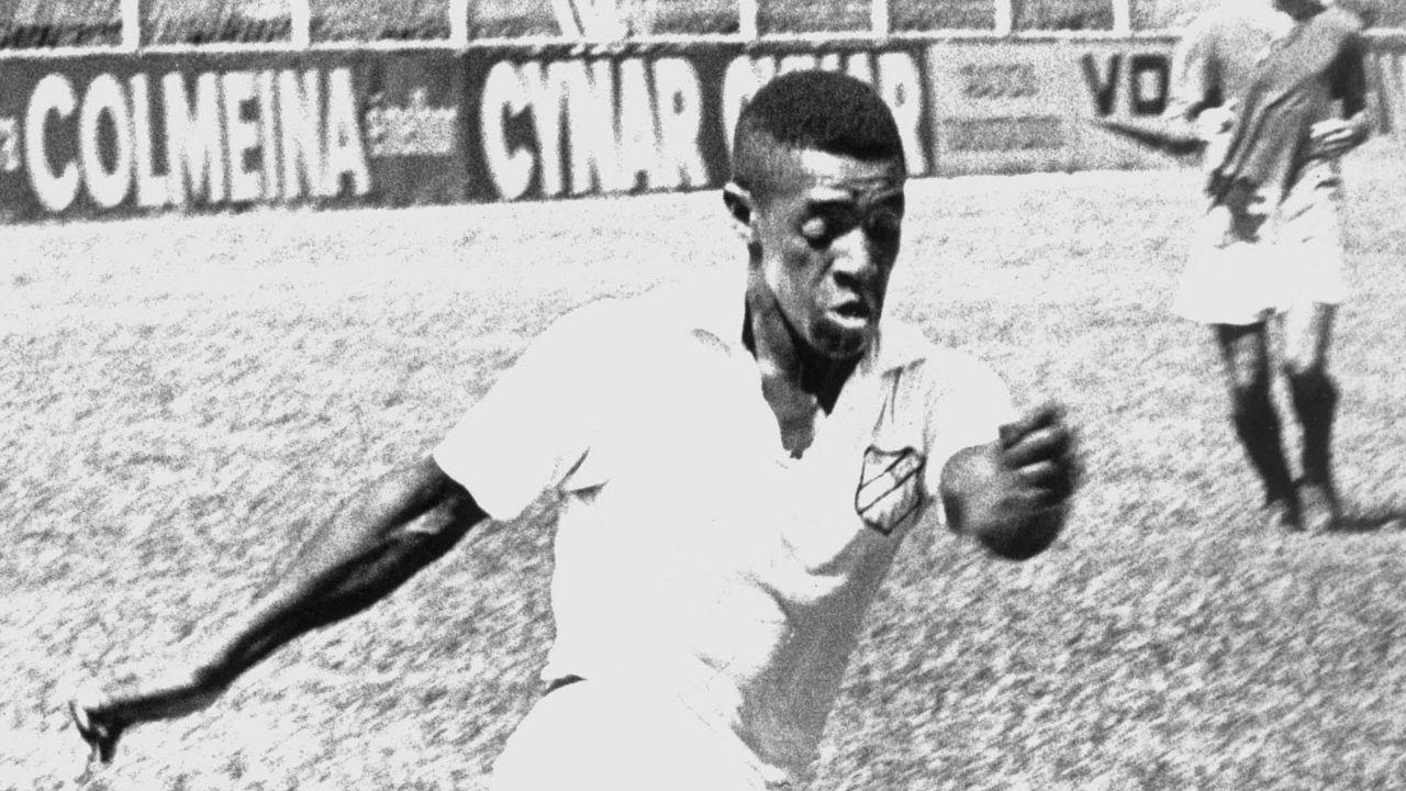 Morre Dorval, craque do Santos, parceiro de Pelé, campeão pelo Athletico
