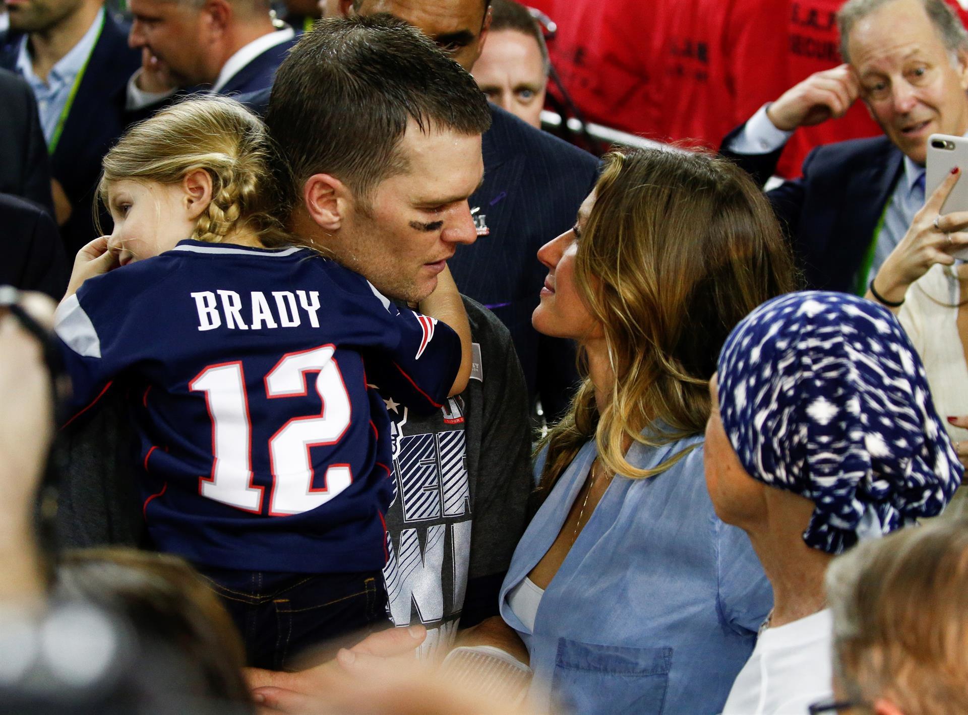 Maior vencedor da NFL com 7 taças do Super Bowl, Tom Brady anuncia aposentadoria