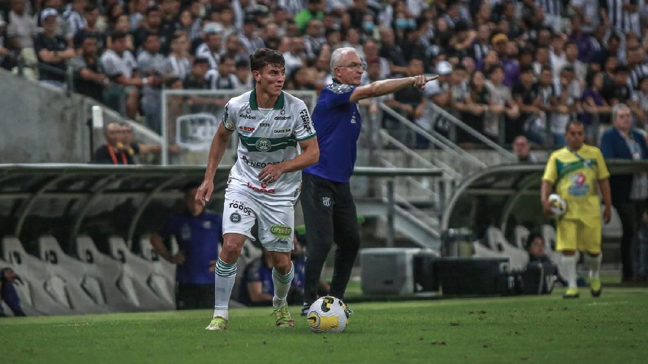 Natanael entrou no segundo tempo contra o Ceará.
