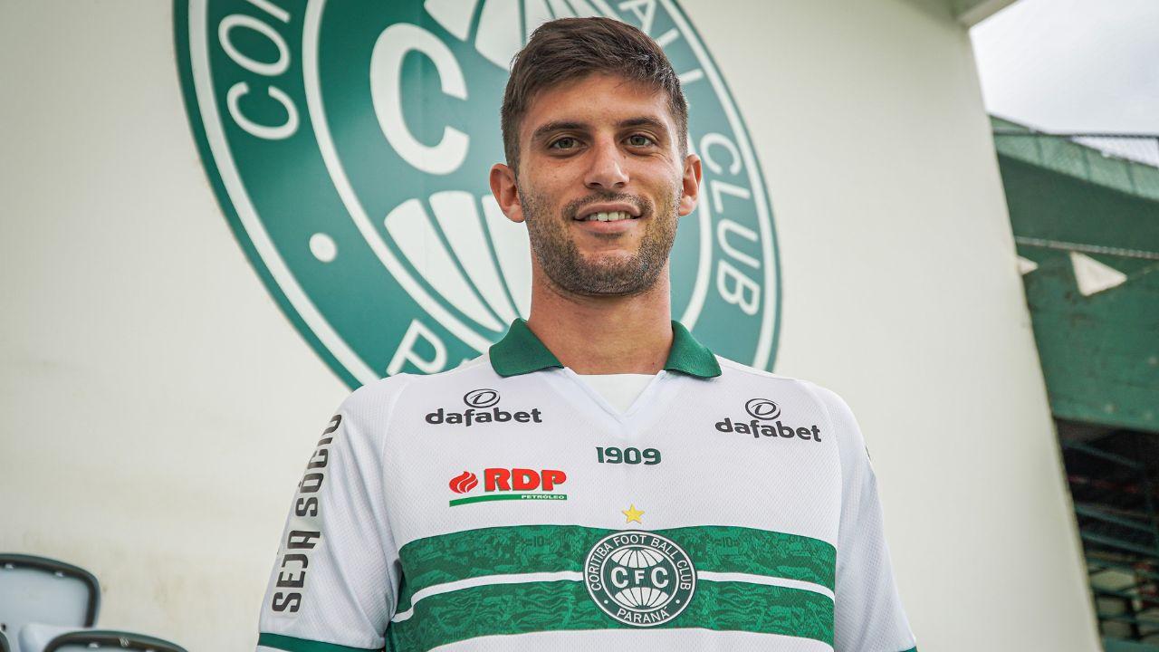 Coritiba comprou Kuscevic do Palmeiras