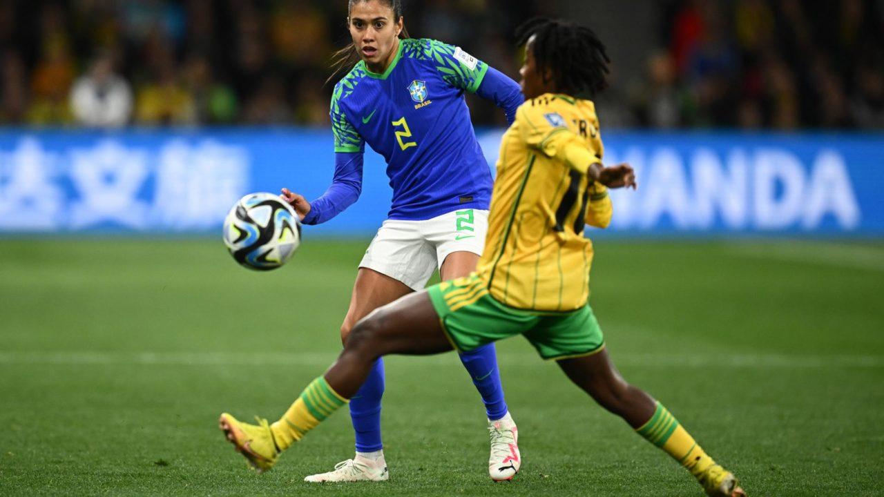 Jogo entre Jamaica x Brasil na Copa