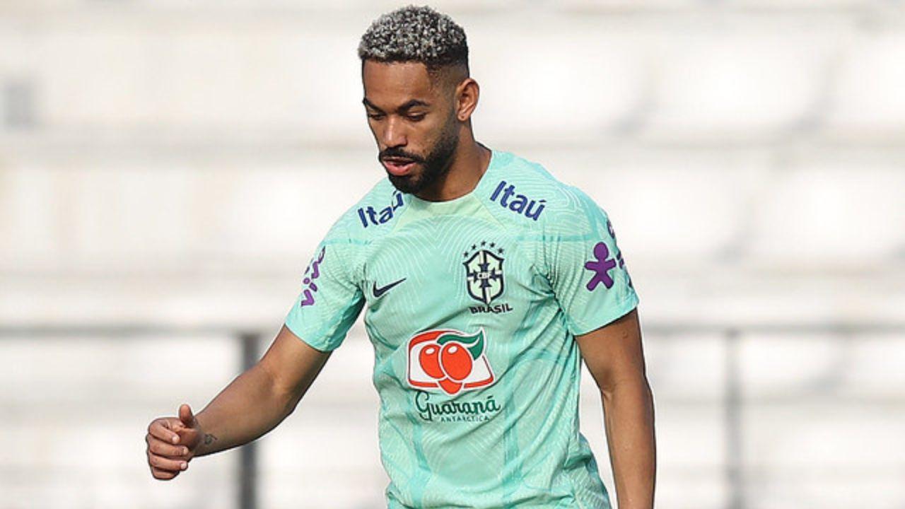 Atacante Matheus Cunha em treino da seleção brasileira