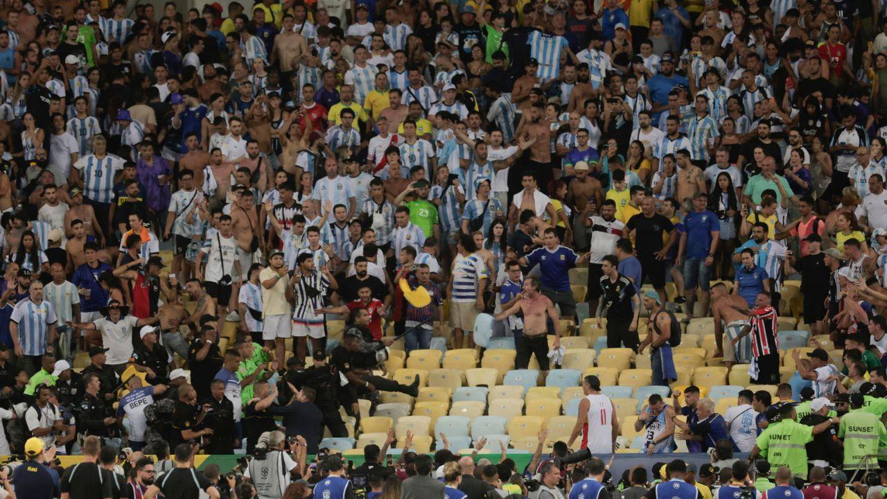 Jornais argentinos repercutem confusão no jogo com o Brasil: "Escândalo no Maracanã"