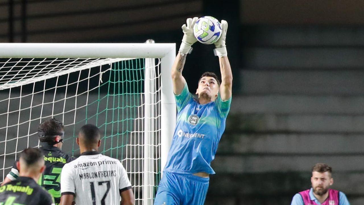 Morisco em ação contra o Botafogo