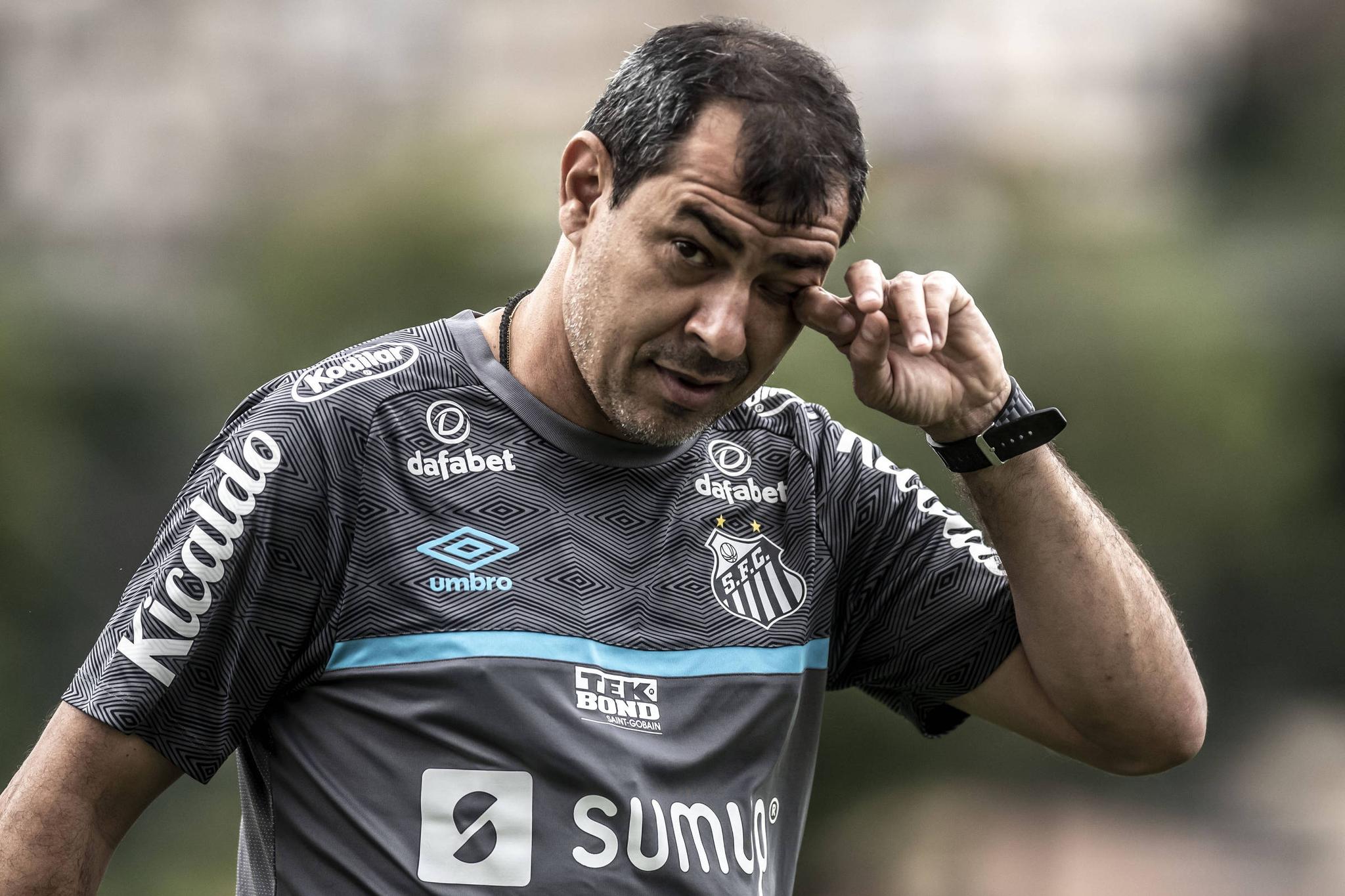 Fábio Carille em sua passagem pelo Santos
