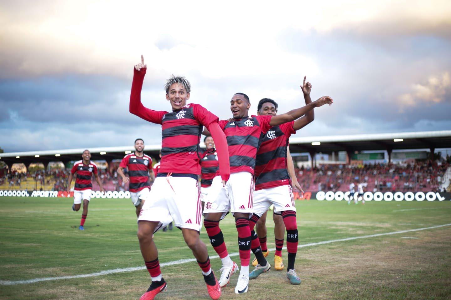 Flamengo lidera investimentos nas categorias de base no Brasil