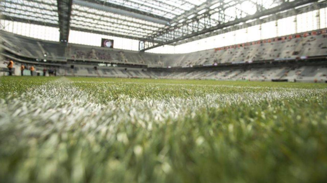 Entenda as diferenças dos gramados sintéticos de Athletico, Palmeiras e Botafogo