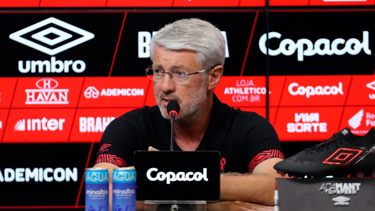Odair fala sobre drama dos pênaltis após nova eliminação do Athletico