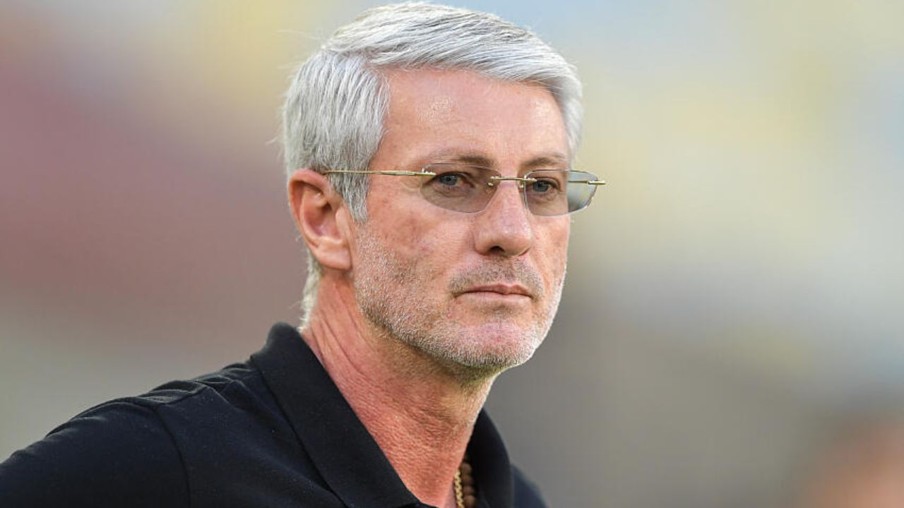 Athletico encerra janela sem reforços e mantém zagueiro contestado