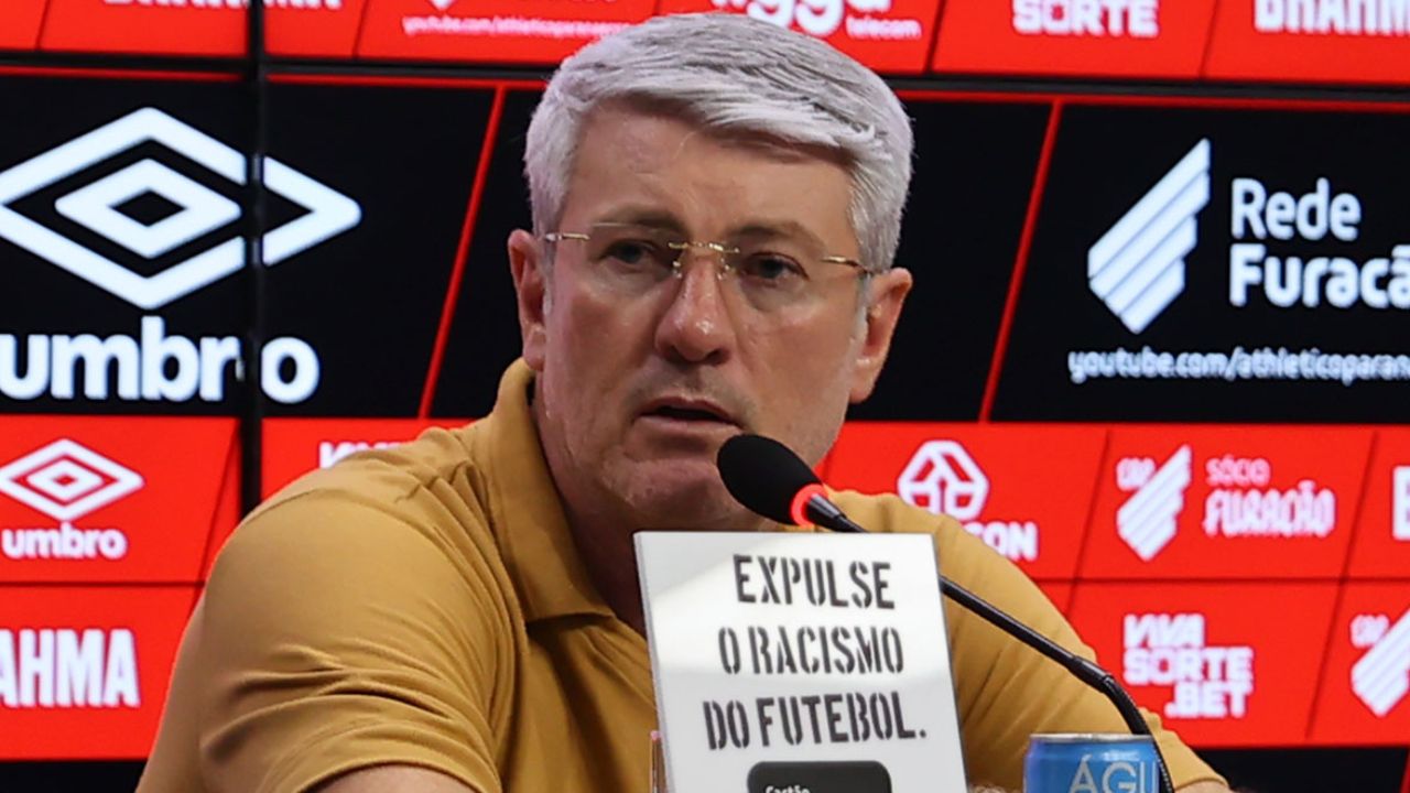 Odair Hellmann terá muito trabalho para dar um jeito nesse time do Athletico