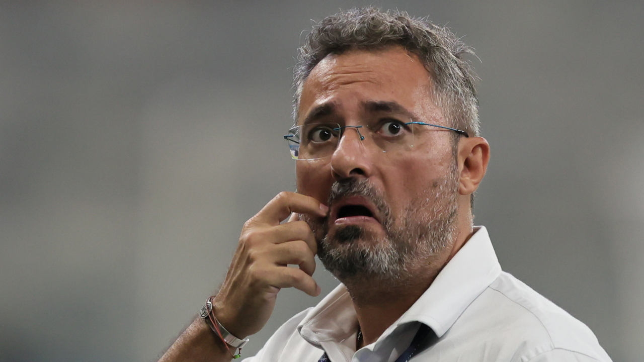 Ex-Athletico, Alexandre Mattos encaminha acerto para ser CEO de time do Brasileirão