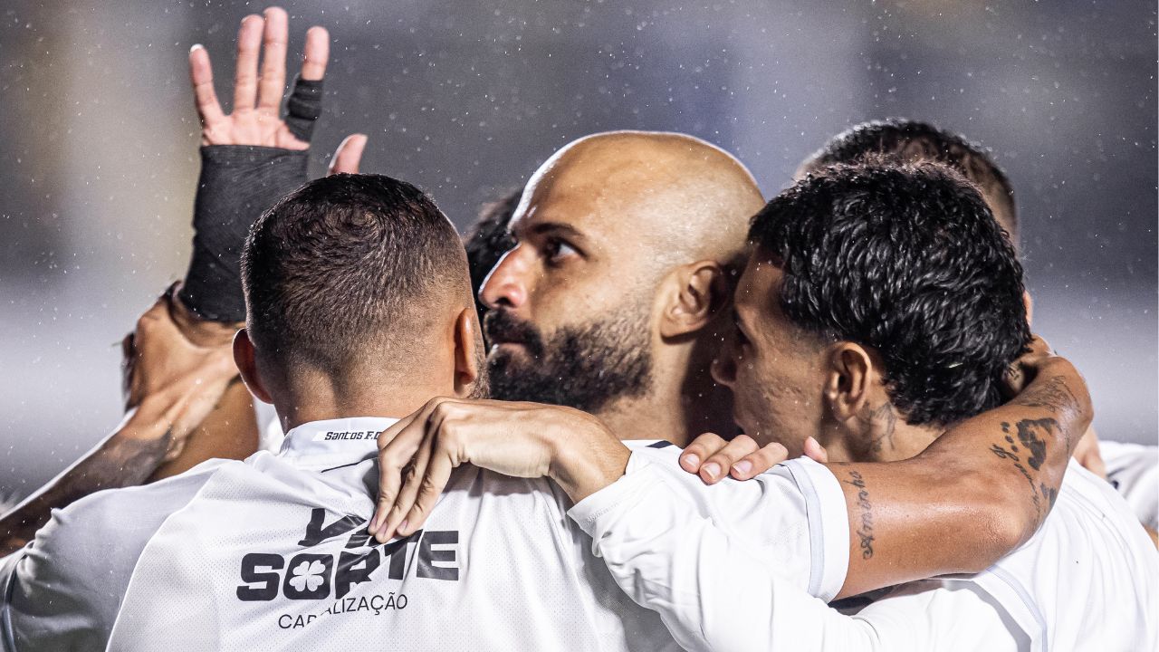 Athletico tem interesse em meia do Santos