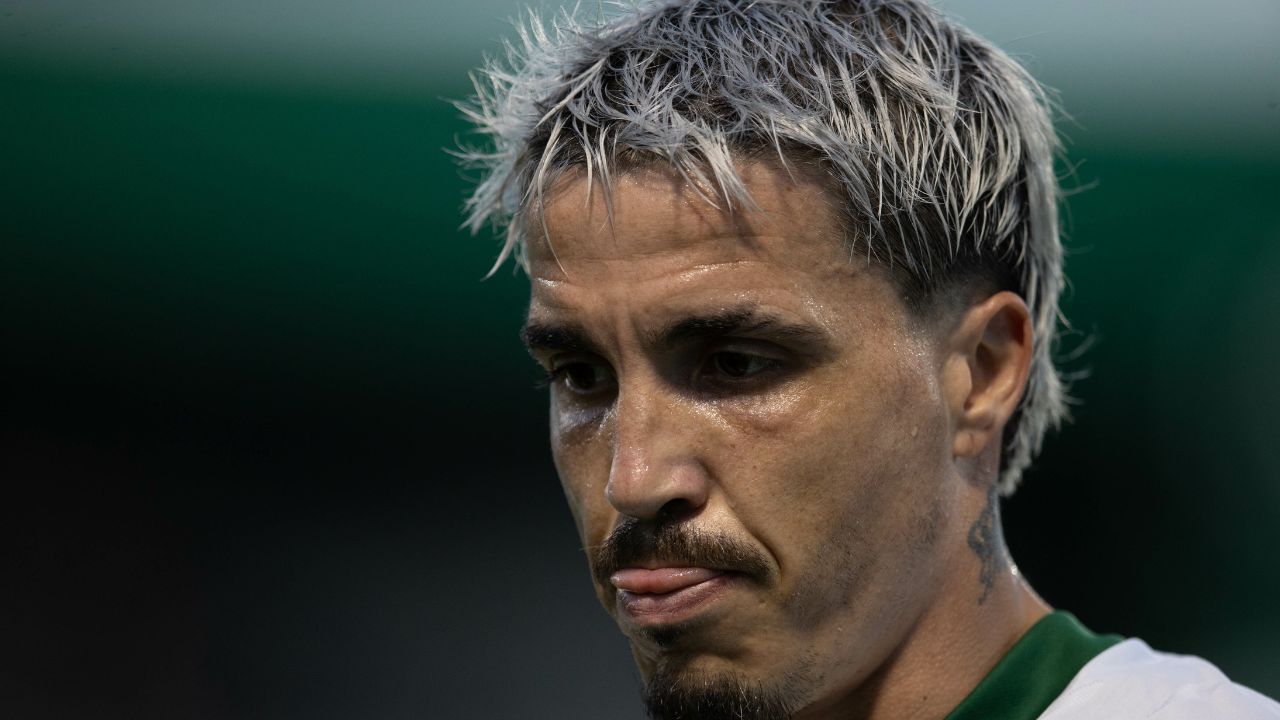 Josué sai em defesa de Bruno Melo após derrota do Coritiba