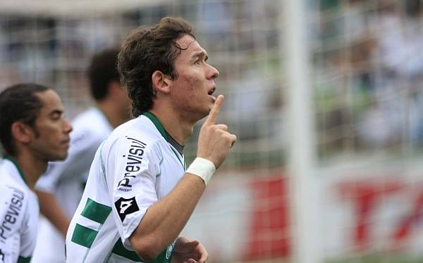 Contratos mal feitos do passado cobram a conta do Coritiba