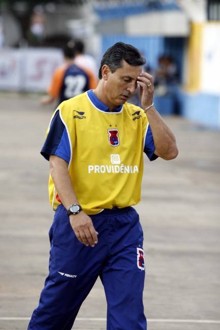 Antes tarde do que nunca
