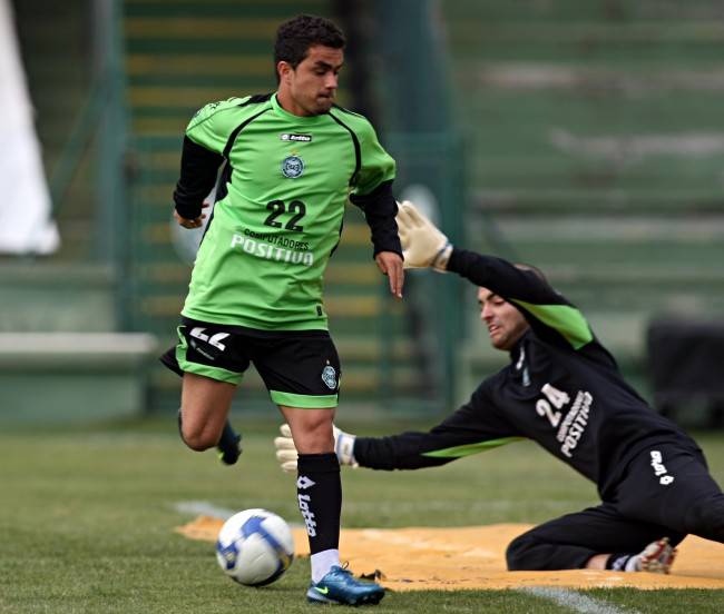 Dinélson está de saída do Coritiba