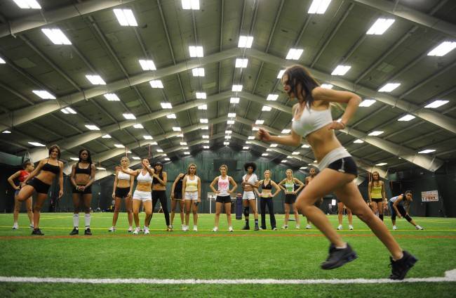 Lingerie Football League começa em agosto