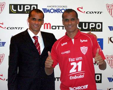 Rivaldo, o multi-homem (ou o dia que Neném Prancha sonhou)
