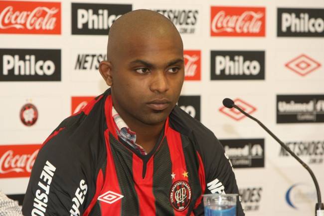 Garoto enxerido entregou proposta por “El Morro”