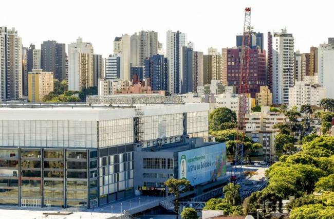 Qual deve ser a prioridade do Atlético na gestão da Arena da Baixada?